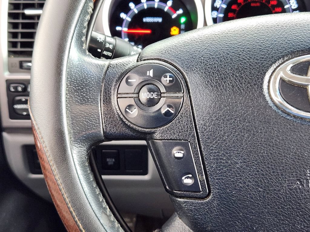 Used 2011 Toyota Sequoia Platinum AWD/4WD image 18