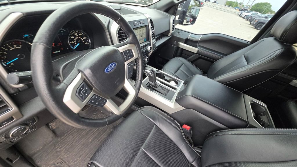 Used 2018 Ford F150 Lariat w/ Equipment Group 502A Luxury AWD/4WD image 12