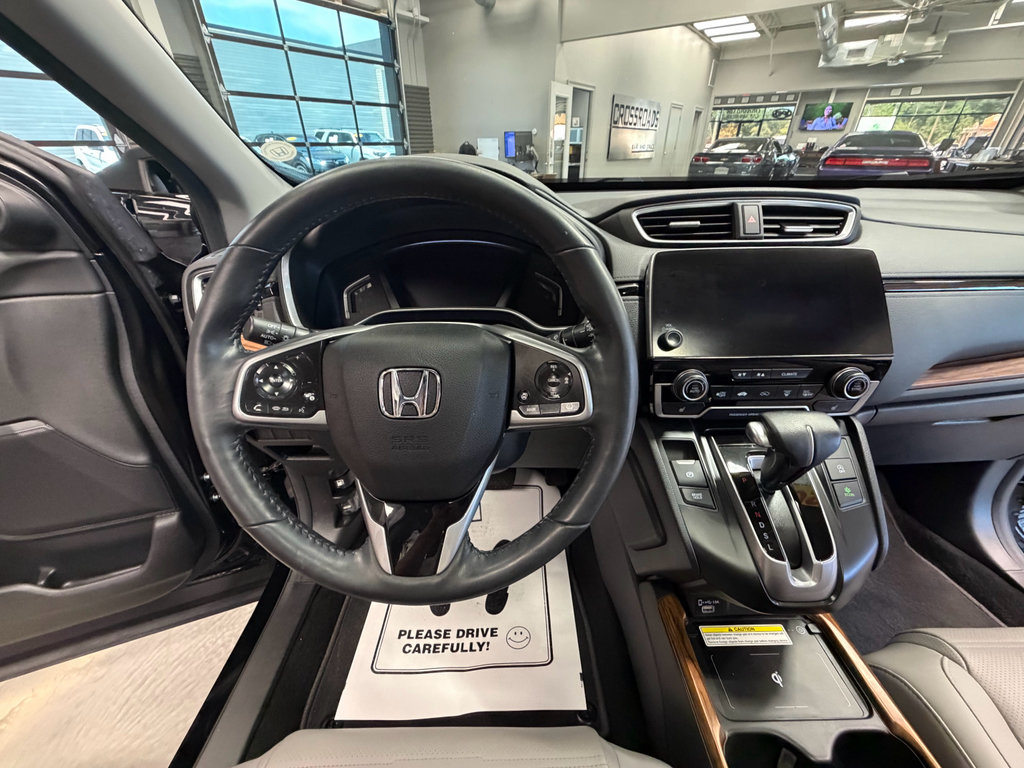 Used 2020 Honda CR-V Touring image 11