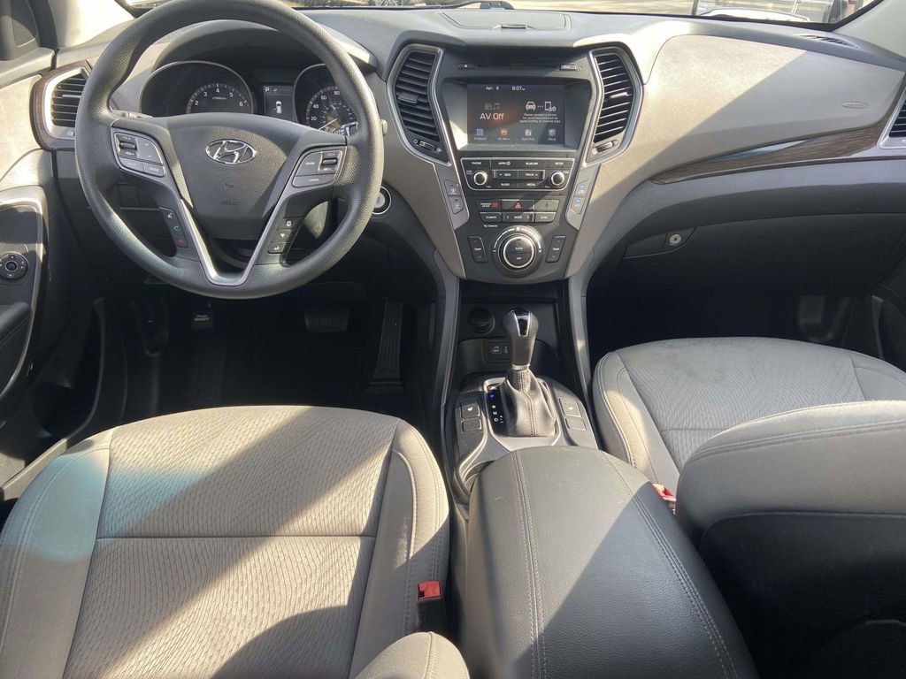 Used 2018 Hyundai Santa Fe Sport w/ 2.4L Value Package 02 FWD image 11
