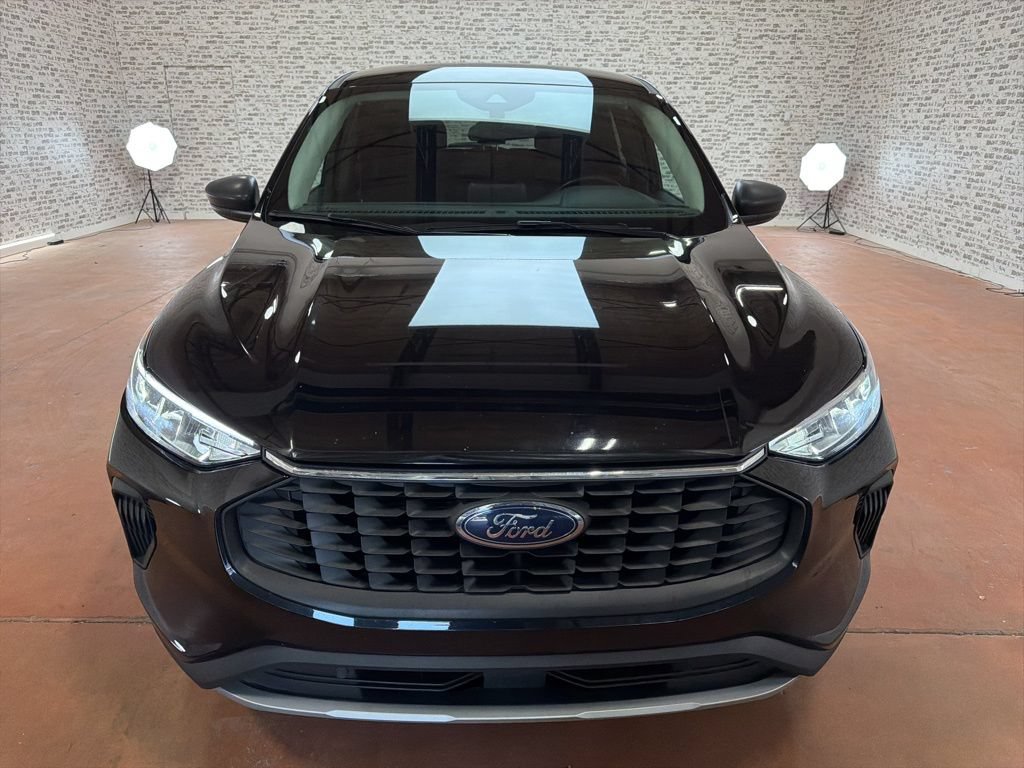 Used 2023 Ford Escape Active FWD image 3
