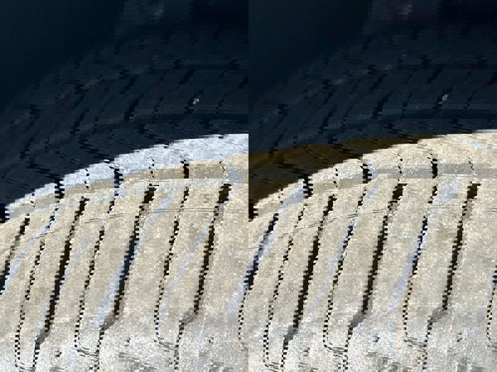 Used 2023 Chevrolet Equinox LT image 12