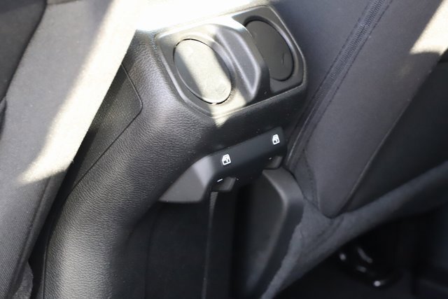 Used 2023 Jeep Gladiator Sport image 18