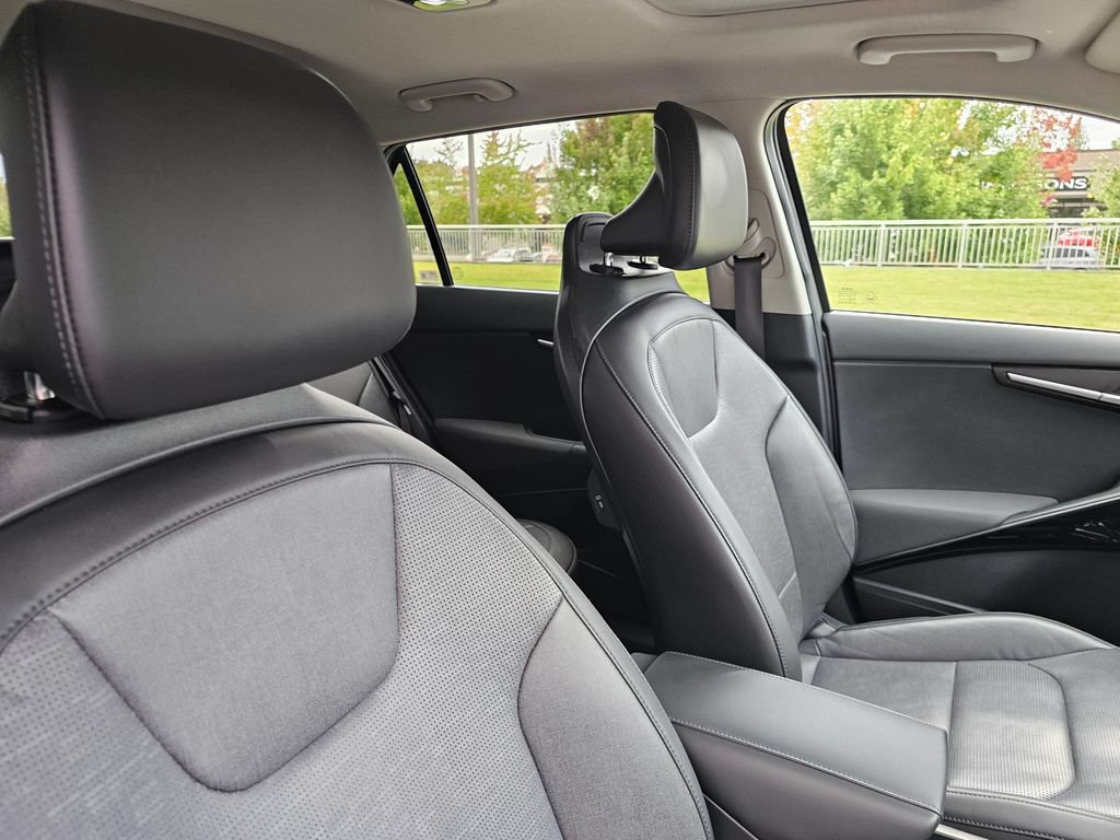 Used 2023 Kia Niro Wave w/ Wave Preserve Package FWD image 11