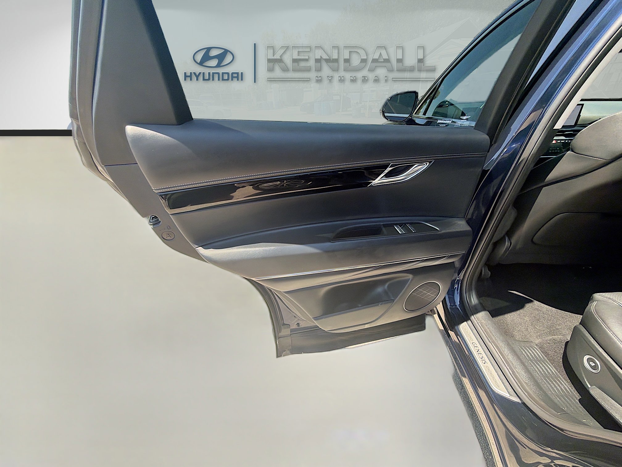 Used 2025 Genesis GV80 2.5T Standard AWD/4WD image 23