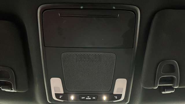 Used 2023 Honda Pilot Sport image 32