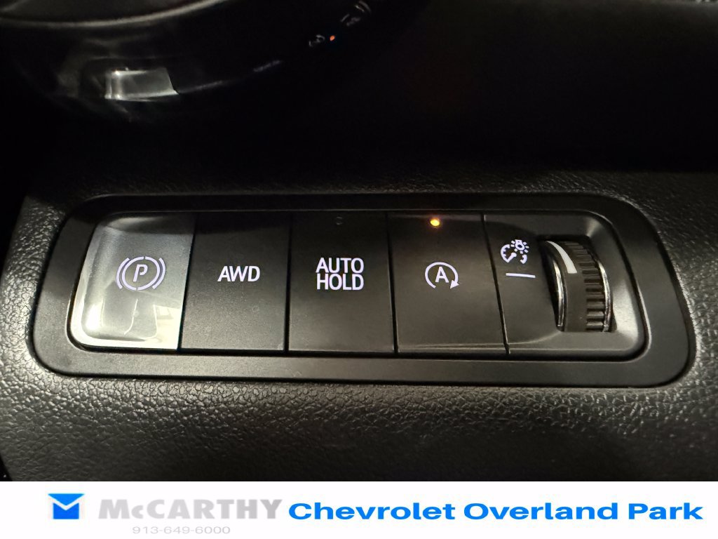 Used 2025 Chevrolet Equinox LT AWD/4WD image 17