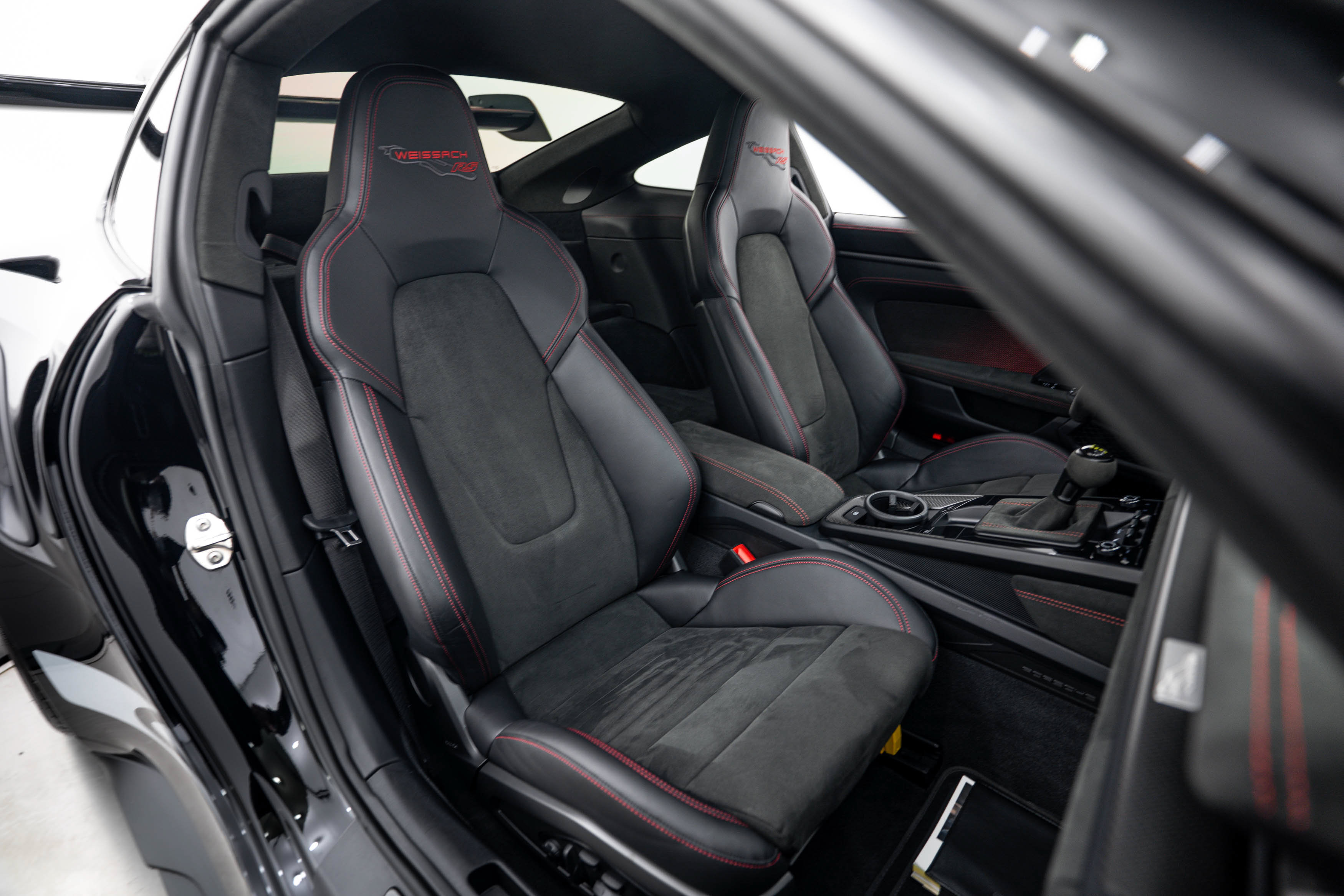 Certified 2023 Porsche 911 GT3 RS RWD image 21