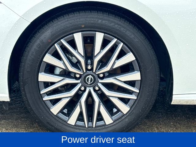 Used 2025 Nissan Altima 2.5 SV image 6