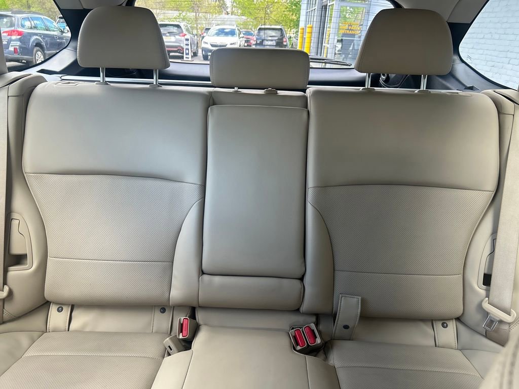 Used 2019 Subaru Outback 2.5i Limited AWD/4WD image 32