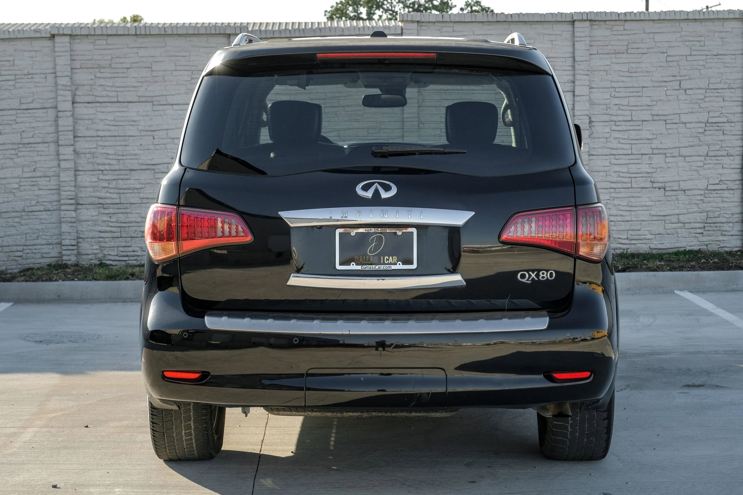 Used 2016 INFINITI QX80 4WD w/ Deluxe Technology Package image 9