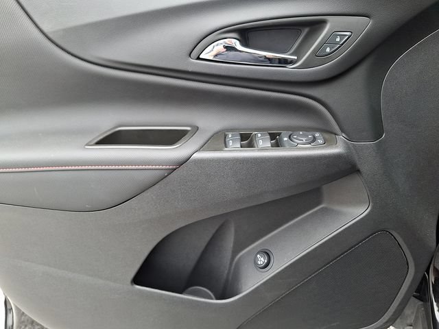Used 2024 Chevrolet Equinox RS AWD/4WD image 17