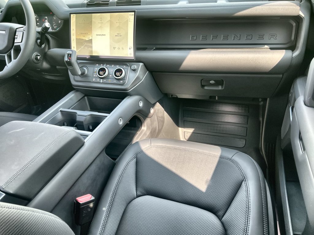 New 2026 Land Rover Defender 110 X-Dynamic SE AWD/4WD image 14