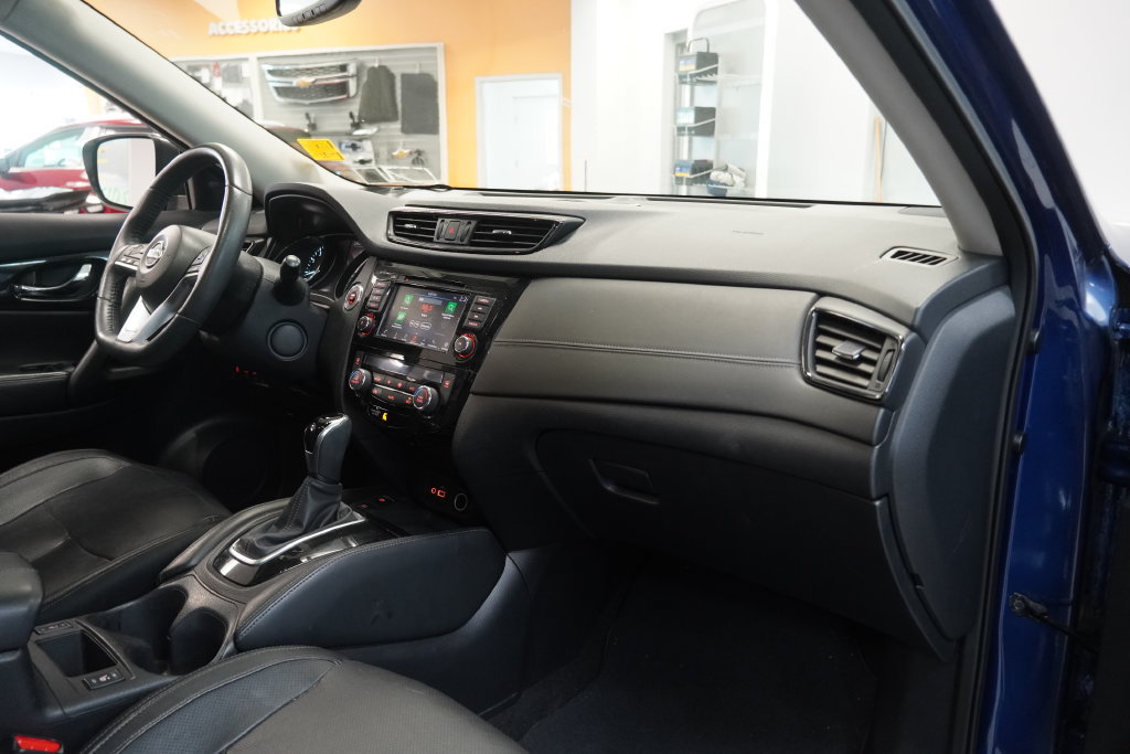 Used 2019 Nissan Rogue SL w/ Premium Package AWD/4WD image 36