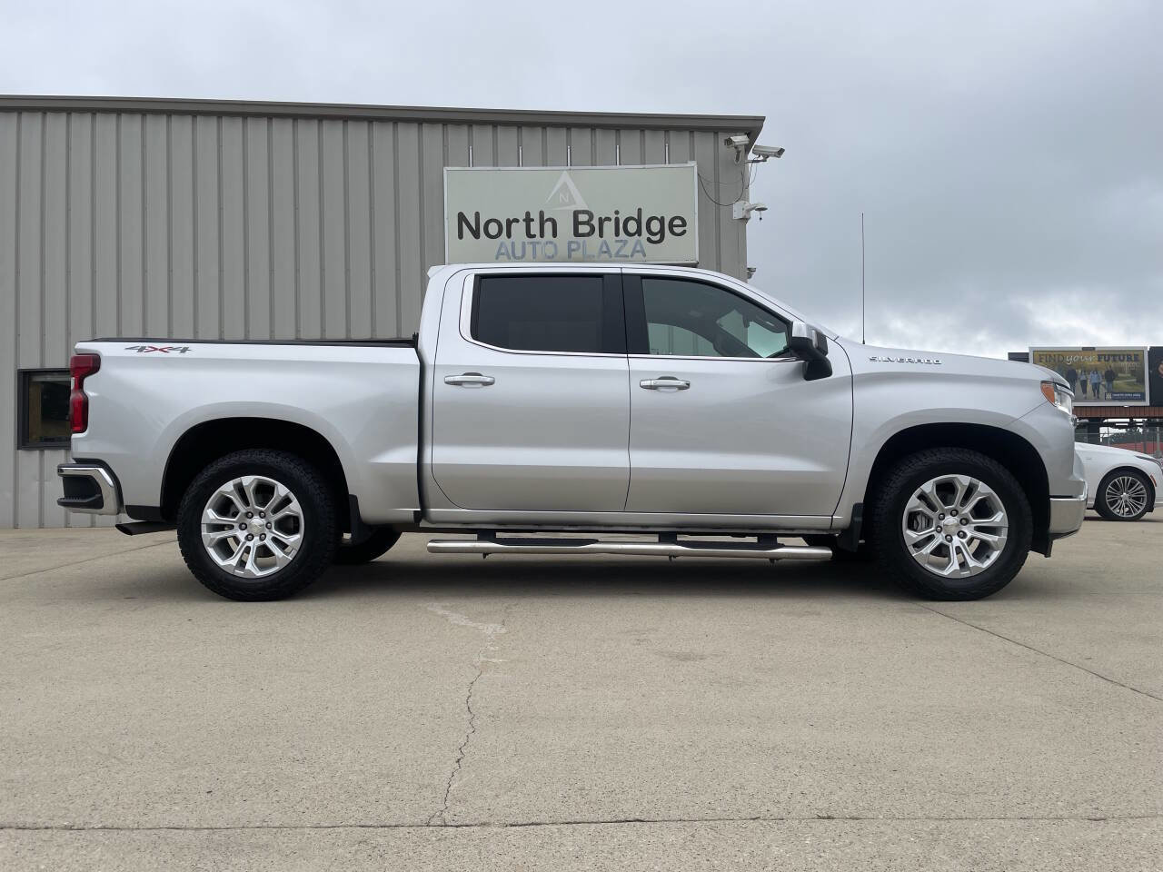 Used 2022 Chevrolet Silverado 1500 LTZ w/ LTZ Convenience Package II image 31