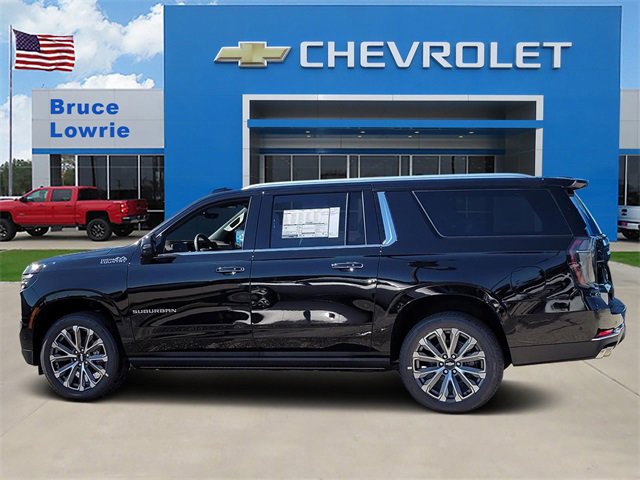 New 2026 Chevrolet Suburban High Country image 2