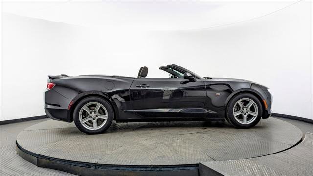 Used 2020 Chevrolet Camaro LT image 9