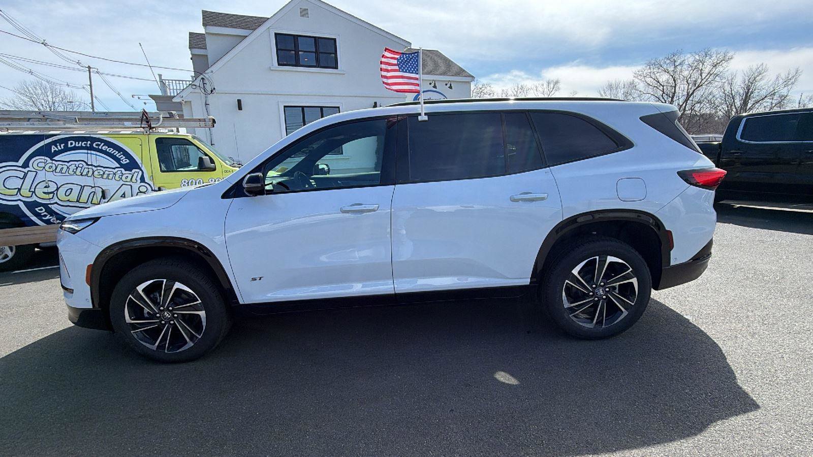 New 2026 Buick Enclave Sport Touring w/ Super Cruise Package image 4