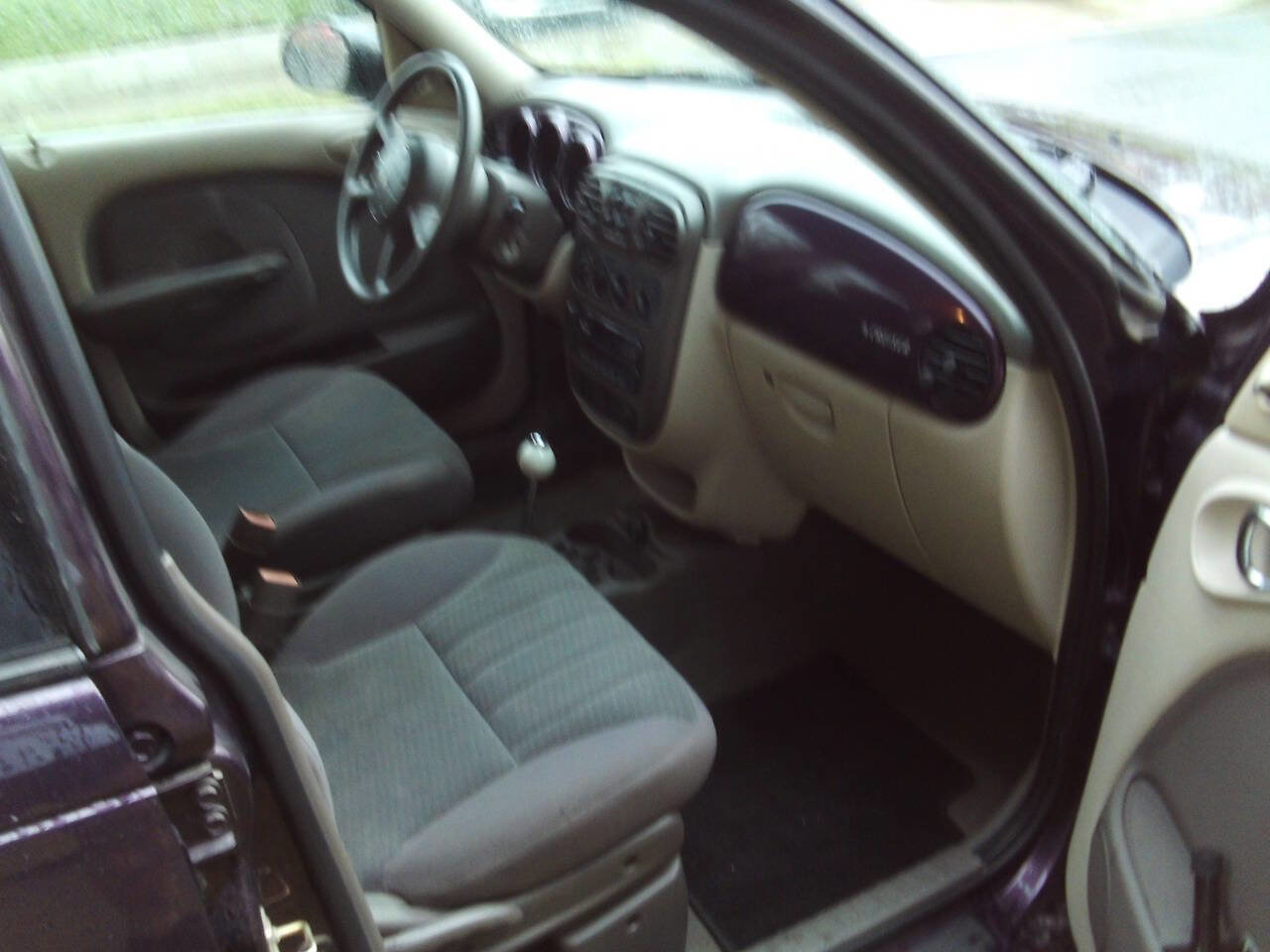Used 2004 Chrysler PT Cruiser image 11