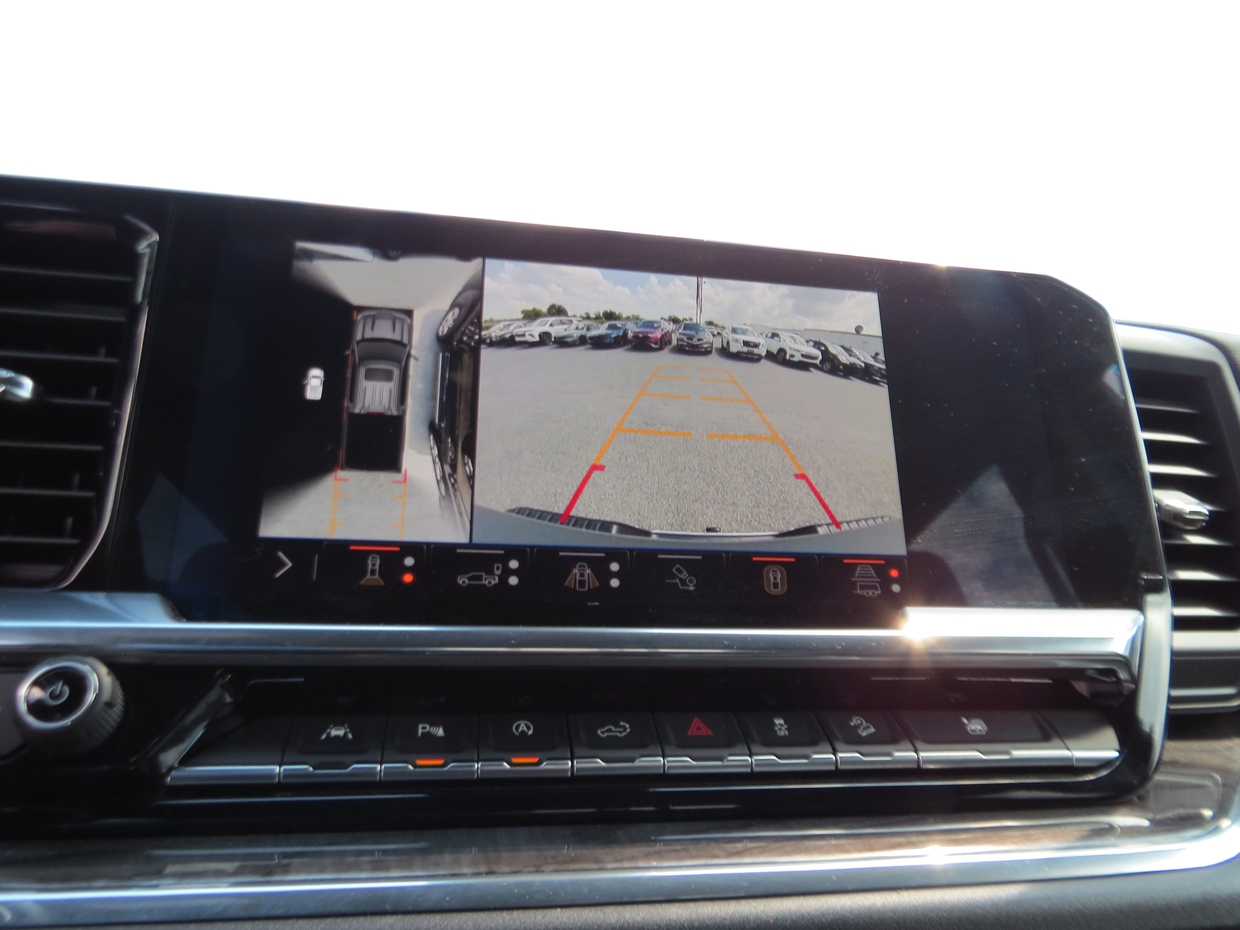 Used 2025 Chevrolet Silverado 1500 LTZ w/ Technology Package AWD/4WD image 24