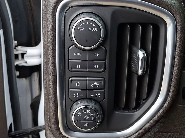 Used 2020 Chevrolet Silverado 2500 LTZ w/ LTZ Premium Package image 23