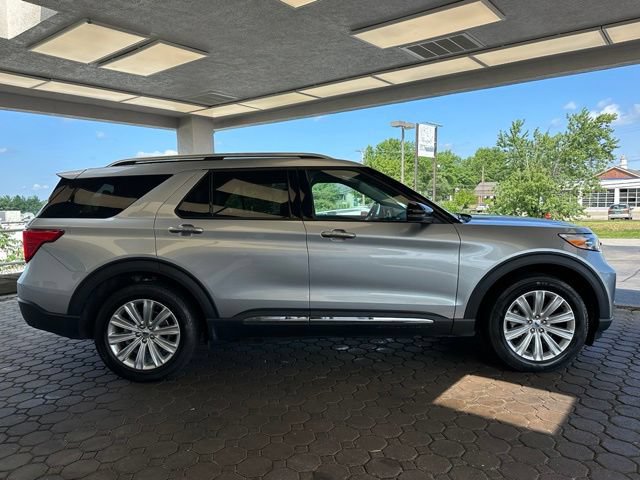 Used 2024 Ford Explorer Limited w/ Limited Technology Package AWD/4WD image 4