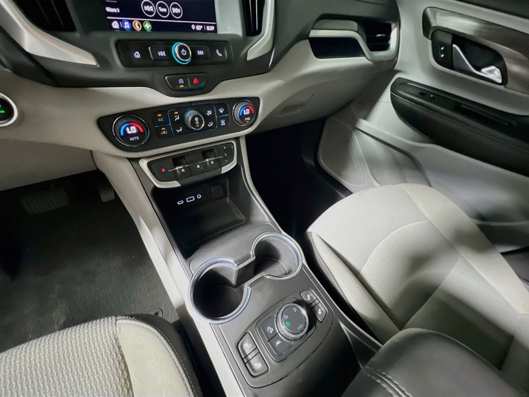 Used 2023 GMC Terrain SLE w/ Driver Convenience Package AWD/4WD image 24