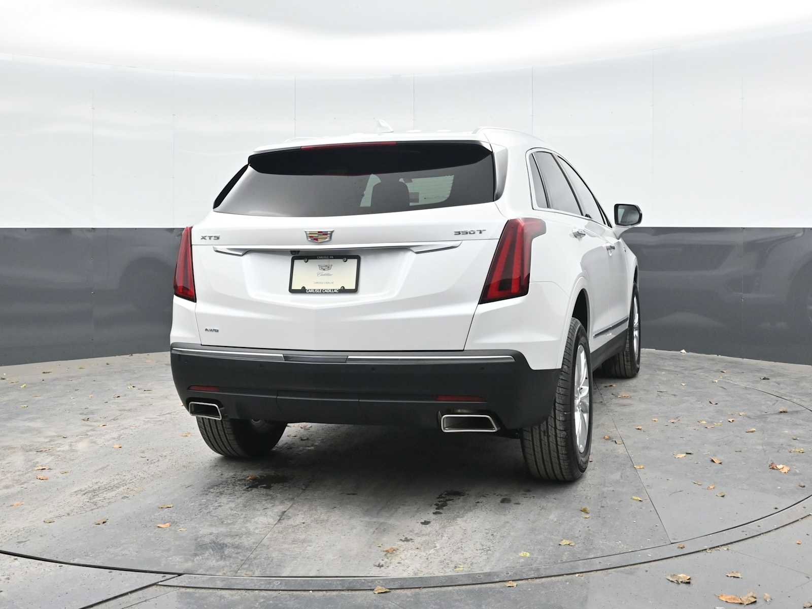 Used 2025 Cadillac XT5 Luxury w/ LPO, Floor Liner Package image 9