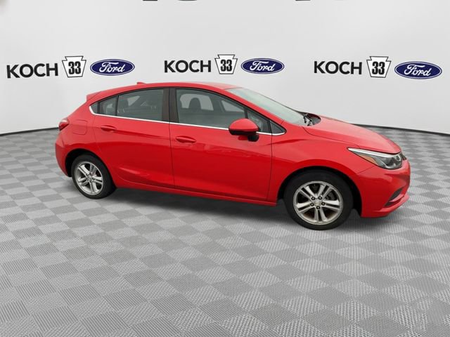 Used 2018 Chevrolet Cruze LT image 3
