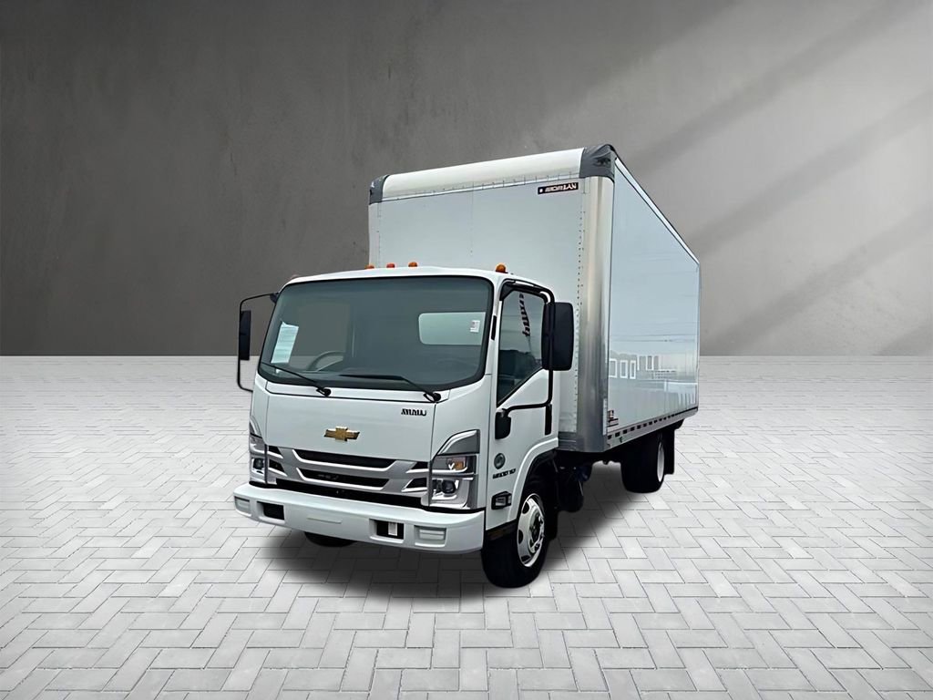 Used 2023 Chevrolet Low Cab Forward 5500XD RWD image 3