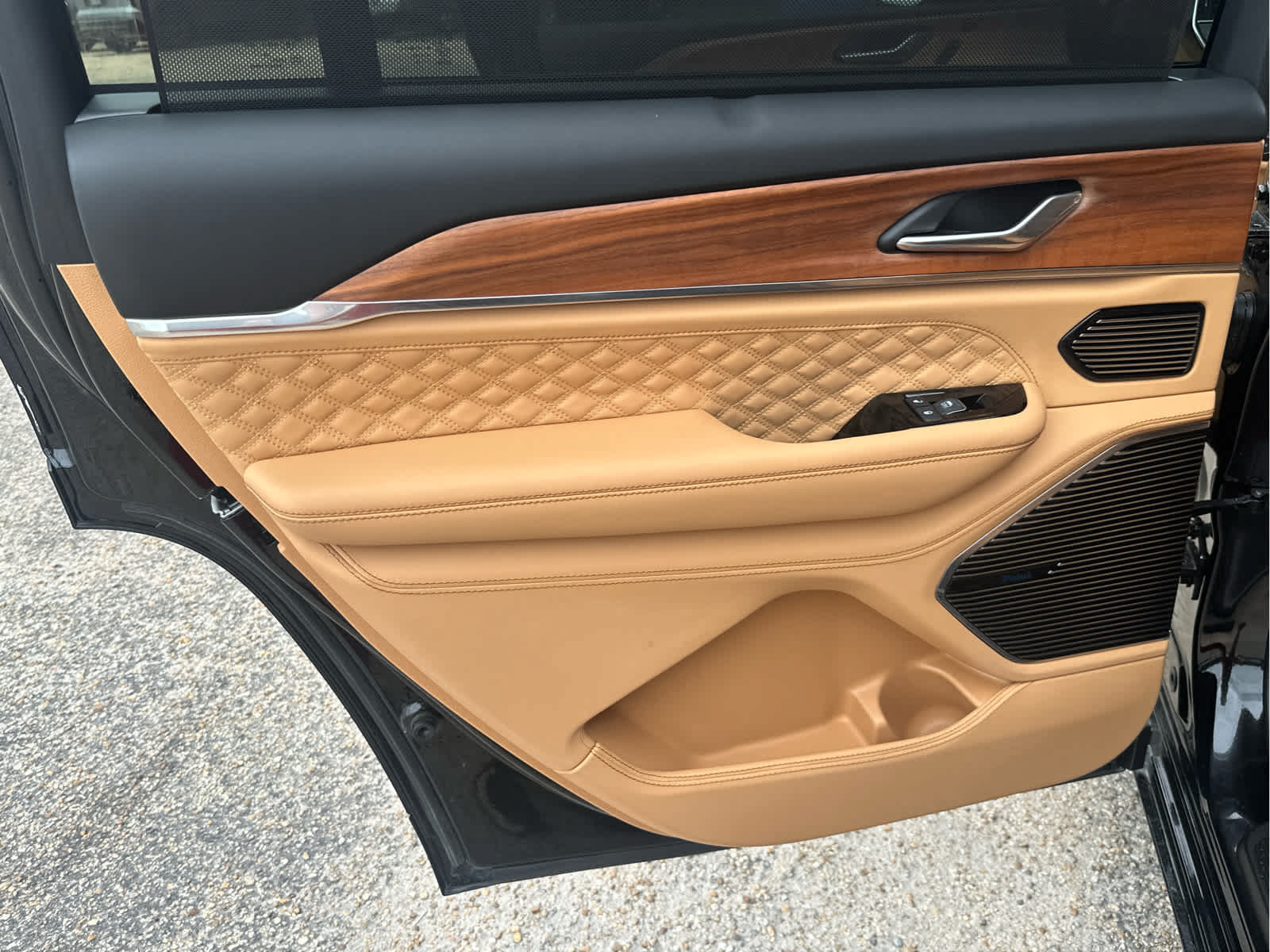New 2025 Jeep Grand Cherokee L Summit AWD/4WD image 44