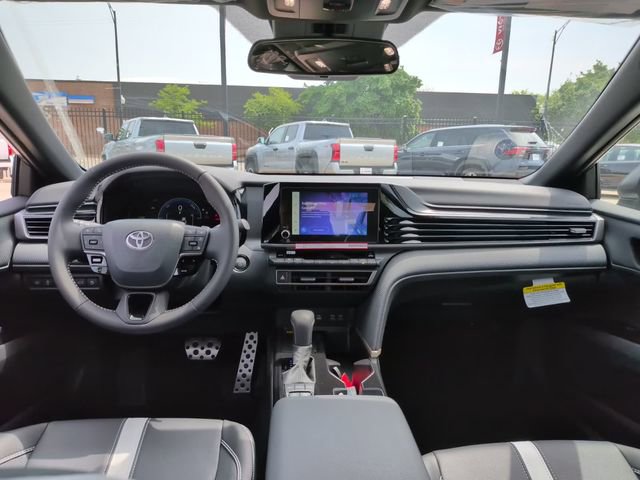 Used 2026 Toyota Camry SE FWD image 12