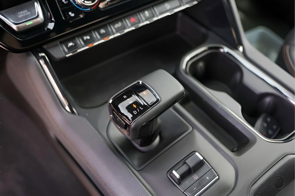 Used 2025 GMC Sierra 1500 AT4 image 22