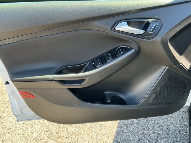 Used 2018 Ford Focus SEL FWD image 10