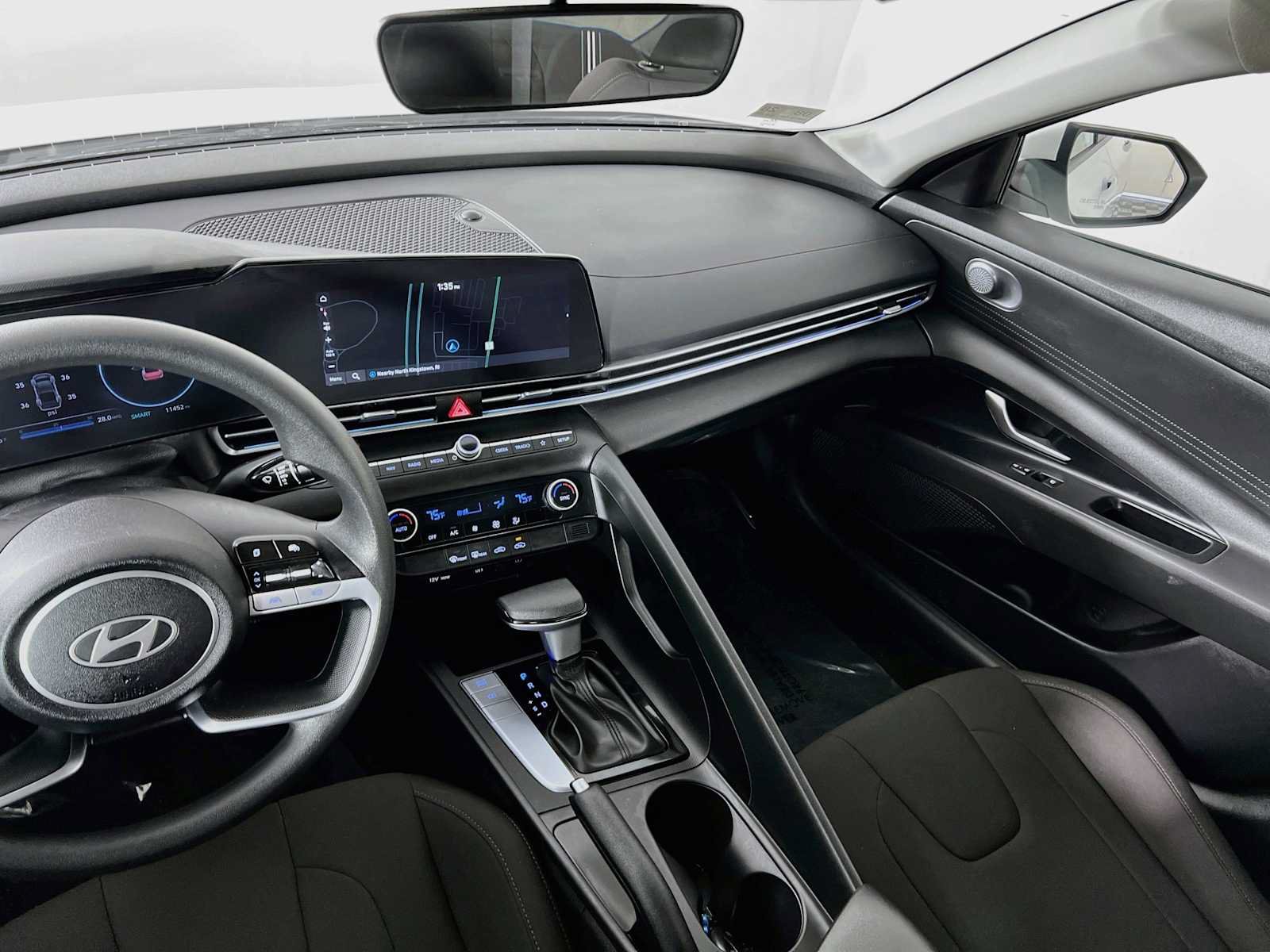 Certified 2024 Hyundai Elantra SEL FWD image 23
