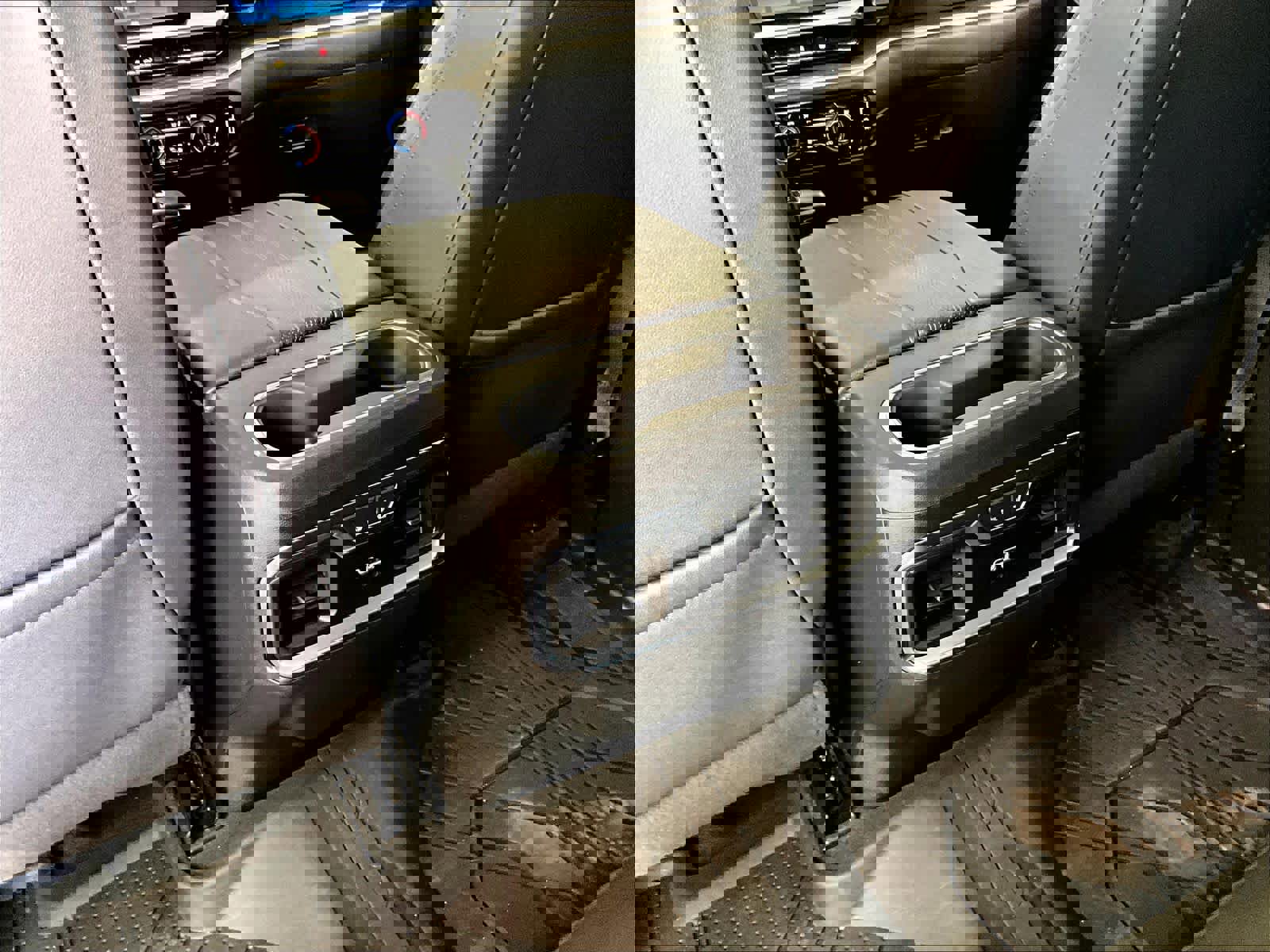 Used 2023 Chevrolet Silverado 1500 High Country w/ High Country Premium Package image 28