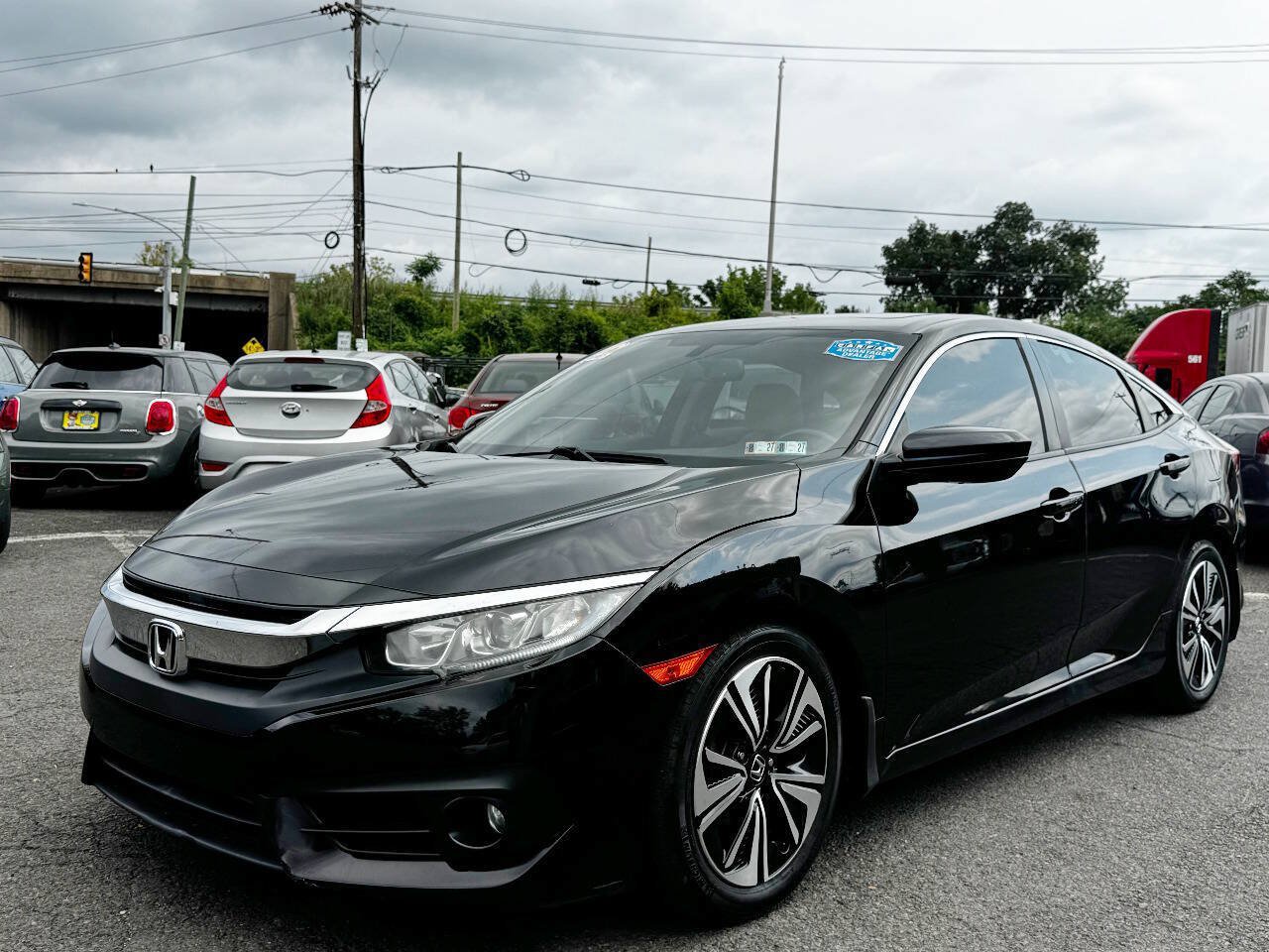 Used 2016 Honda Civic EX-L image 2