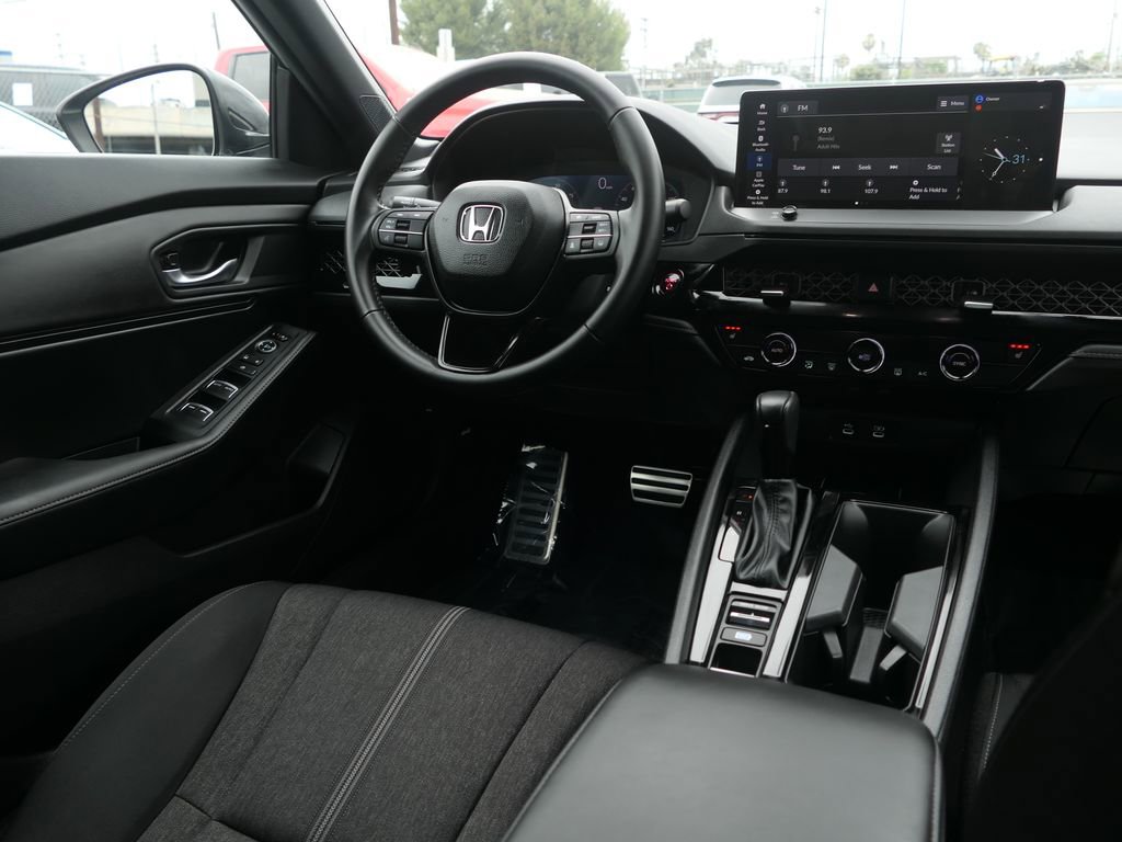 Used 2025 Honda Accord Sport image 25
