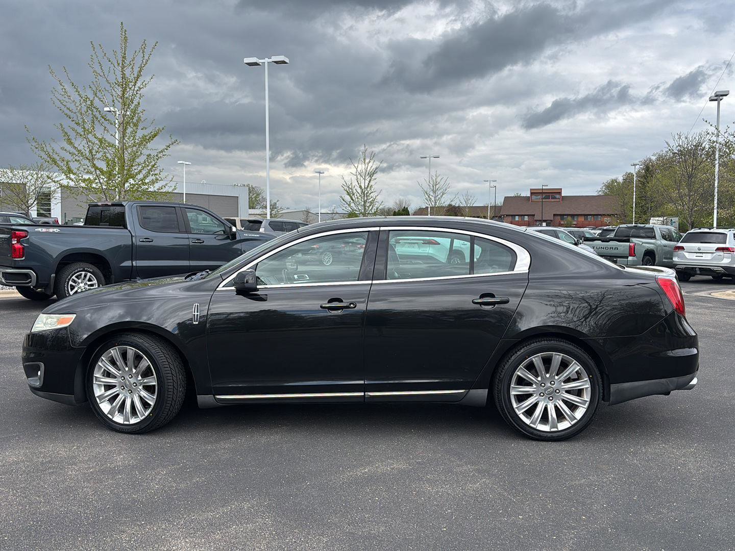 Used 2011 Lincoln MKS AWD w/ 102A Rapid Spec Order Code image 23