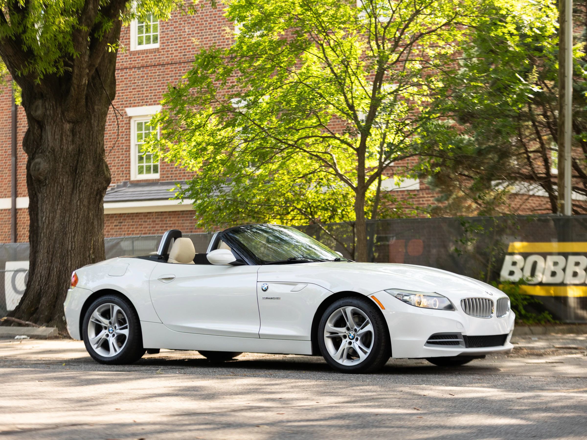 Used 2009 BMW Z4 sDrive35i RWD image 7