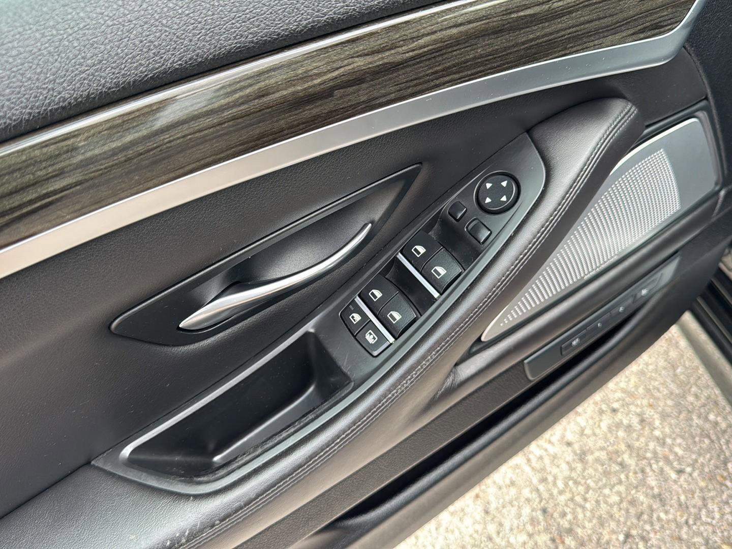 Used 2016 BMW M5 image 15