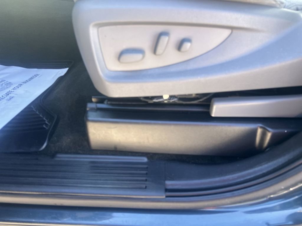 Used 2018 Chevrolet Silverado 1500 LT w/ Texas Edition image 13