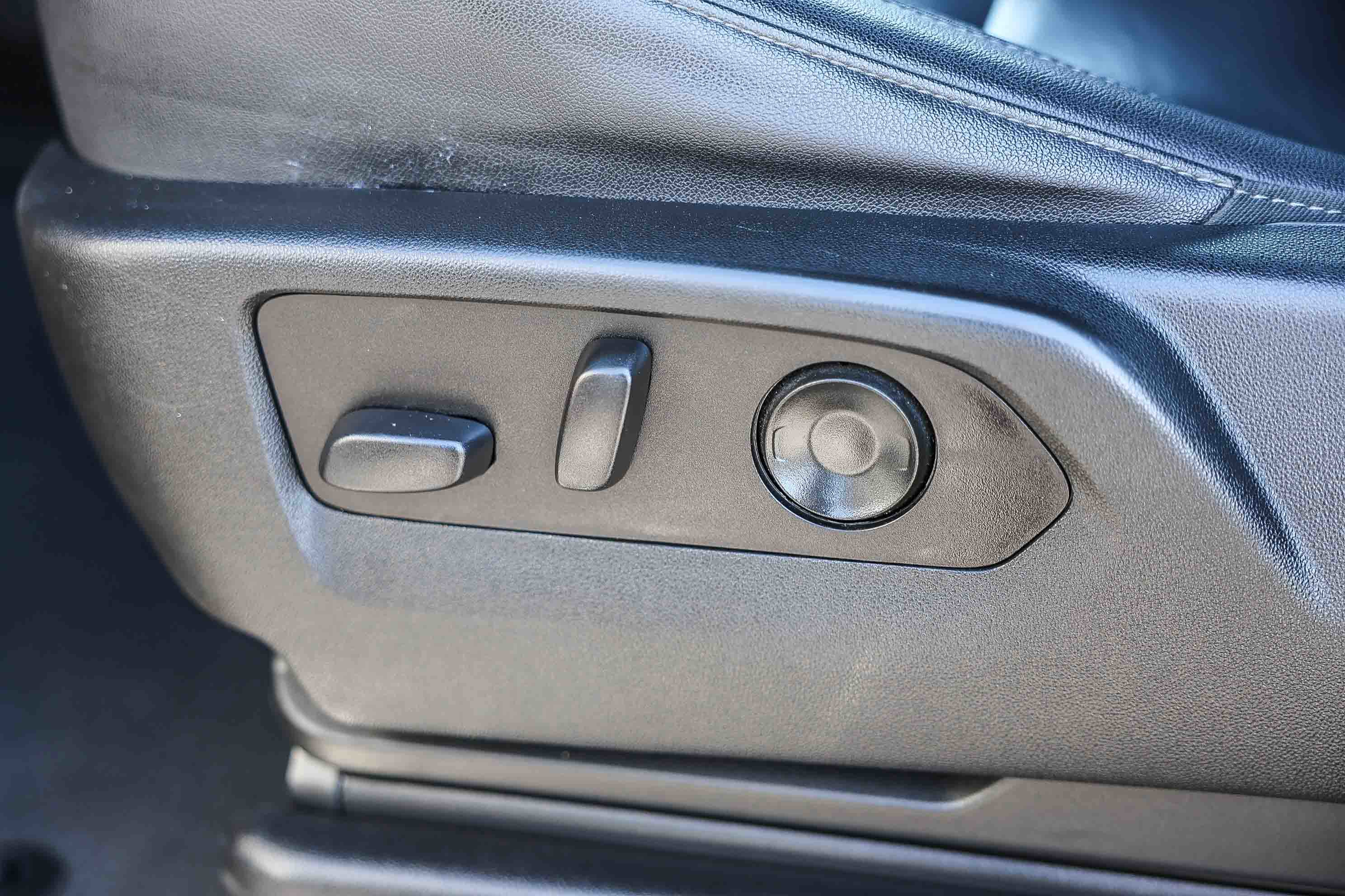 Used 2021 Chevrolet Tahoe Z71 w/ Max Trailering Package image 13