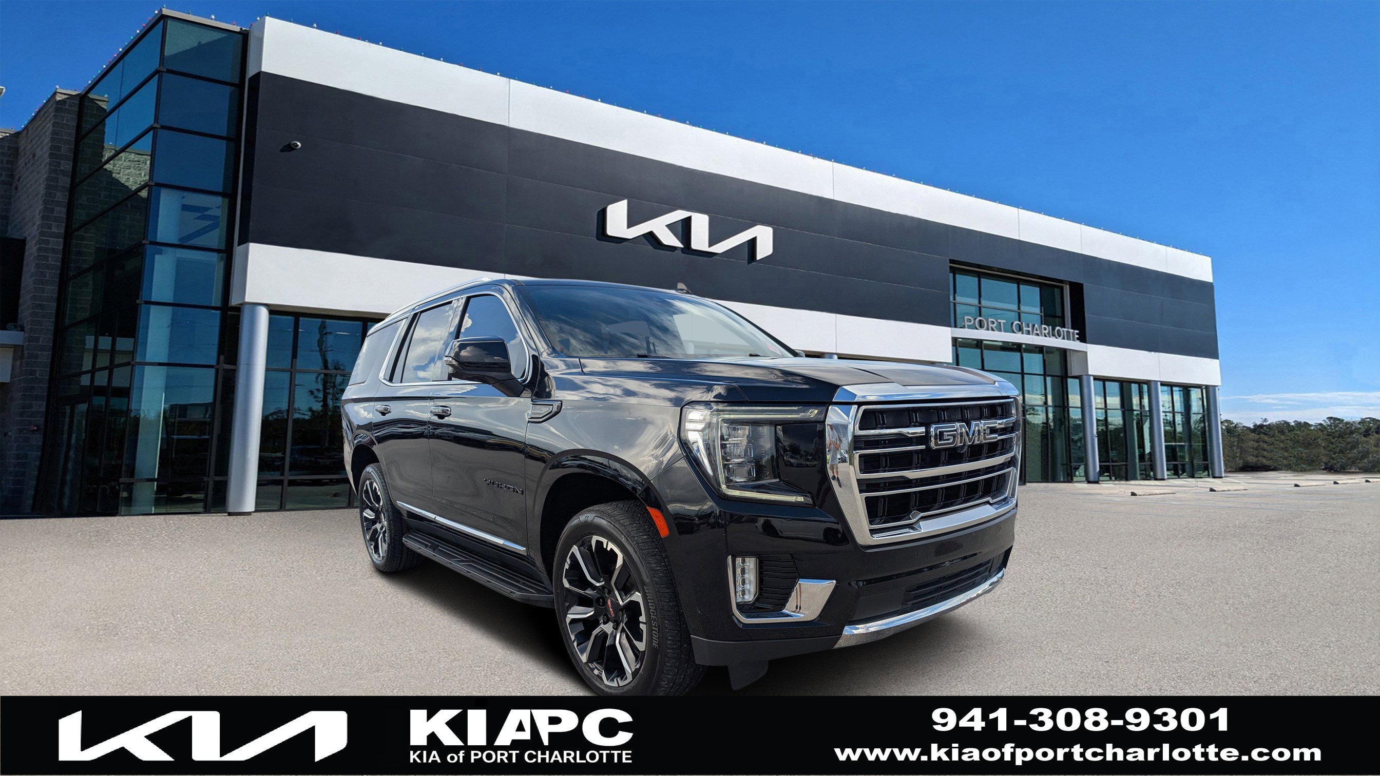 Used 2022 GMC Yukon SLT w/ SLT Premium Package