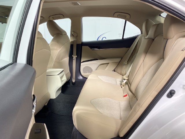 Used 2021 Toyota Camry LE w/ Cold Weather Package FWD image 28