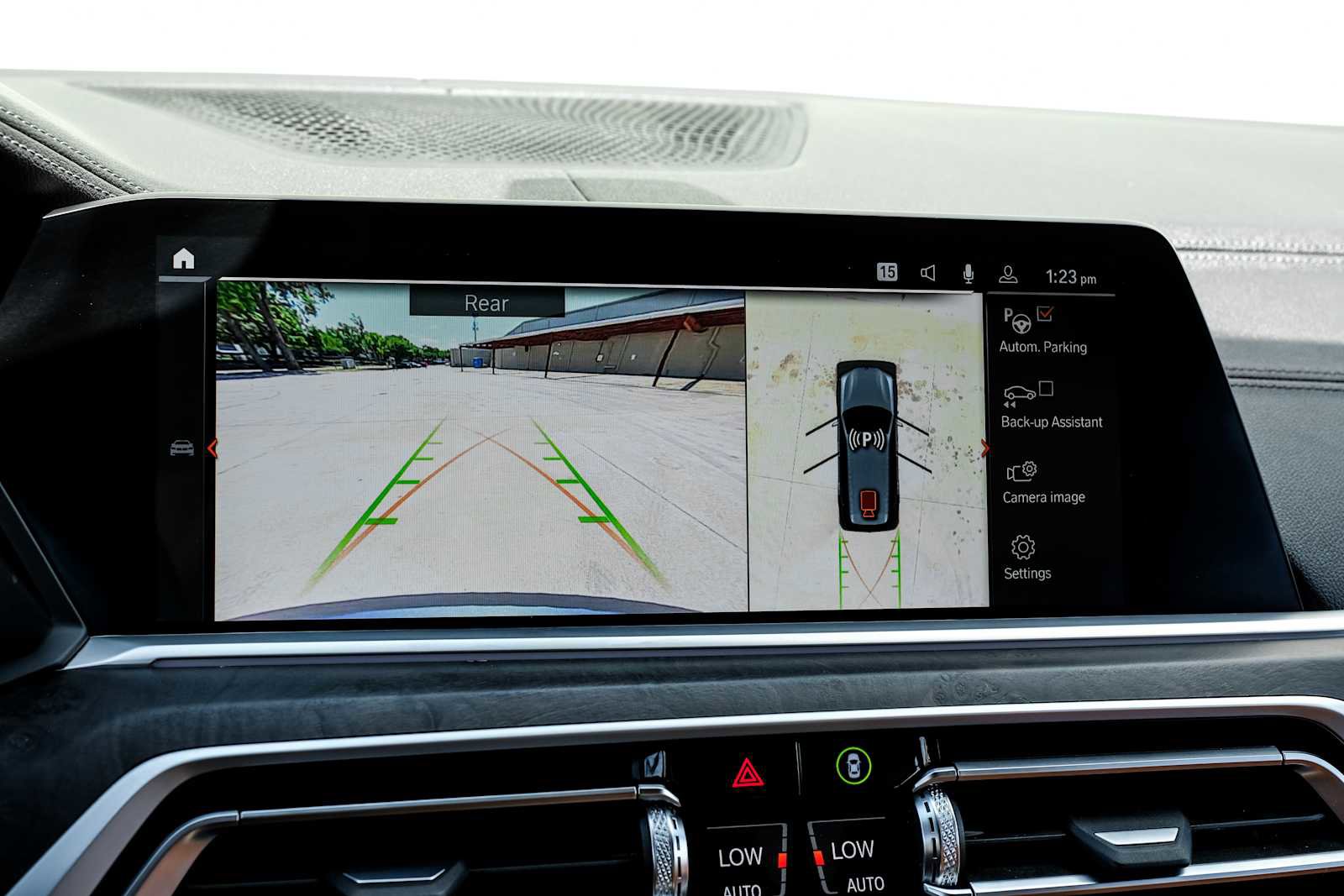 Used 2022 BMW X7 xDrive40i w/ Premium Package image 24