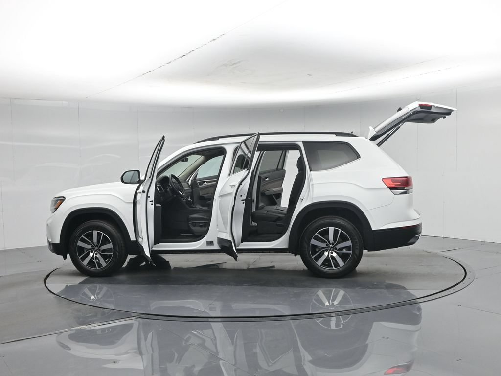Used 2023 Volkswagen Atlas SE AWD/4WD image 41