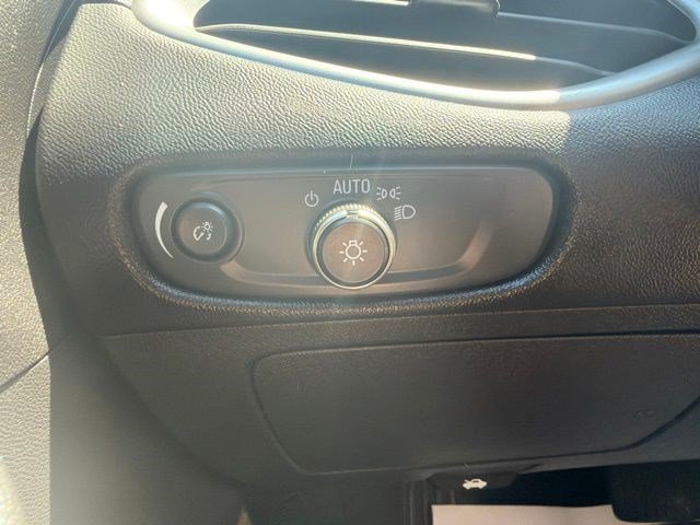 Used 2024 Chevrolet Malibu LT FWD image 28