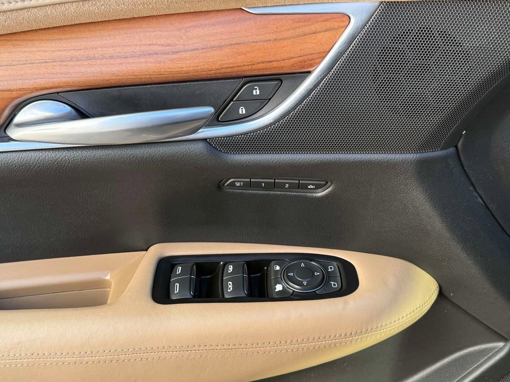 Used 2018 Cadillac XT5 Platinum image 21