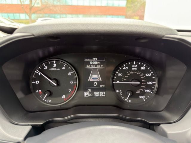 Used 2024 Subaru Crosstrek 2.0i AWD/4WD image 16